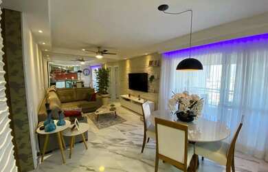 Imagem: O apartamento possui 3 Dormitórios, 5 Banheiros, 2 Vagas na