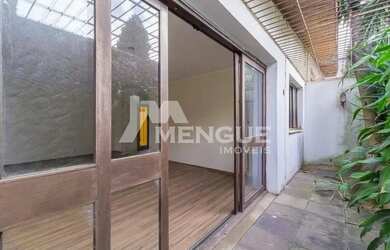 Imagem 7: Casa residencial com 3 dormitórios e 4 vagas no bairro Jardim Itu Sabará...