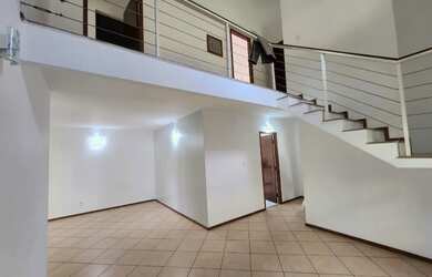 Imagem: A casa em condomínio possui 3 Dormitórios, 4 Banheiros, 3