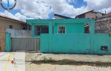 Imagem: A casa possui 2 Dormitórios, 1 Banheiro, 160m² de Área e