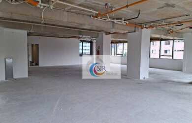 Imagem: O depósito possui 1 Vaga na garagem, 230m² de Área e está