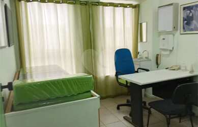 Imagem: O depósito possui 1 Vaga na garagem e 22m² de Área e está