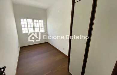 Imagem 7: Aluguel Casa BRASIL. Piscina, Churrasqueira, Varandae340m² de Área