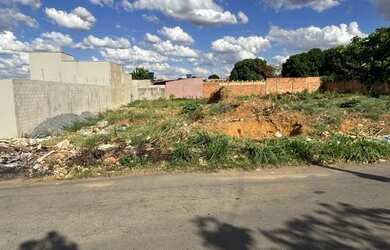 Imagem: O terreno possui 428m² de Área e está localizado em Independência