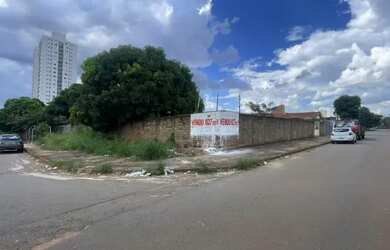 Imagem: O terreno possui 827m² de Área e está localizado em Jardim