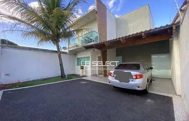 Imagem: A casa possui 3 Dormitórios, 4 Banheiros, 4 Vagas na garagem