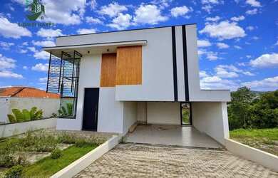 Imagem: Locação e Venda! Casa Nova com elevador no Condomínio Vale