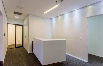 Imagem: O depósito possui 5 Vagas na garagem, 400m² de Área, Imóvel