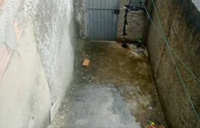 Imagem: A casa possui 2 Dormitórios, 1 Banheiro, 77m² de Área e