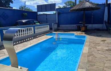 Imagem: A fazenda possui 100m² de Área e está localizado em Centro