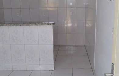 Imagem: A casa possui 1 Dormitório, 1 Banheiro, 30m² de Área e está