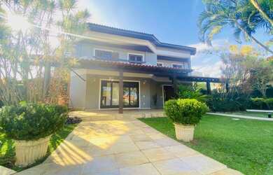 Imagem: A casa em condomínio possui 5 Dormitórios, 5 Banheiros, 5