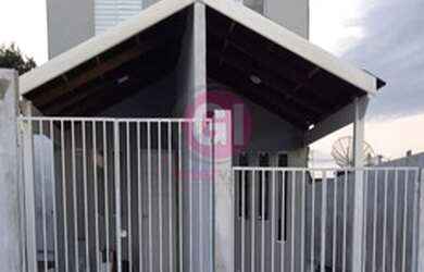 Imagem: A casa possui 2 Dormitórios, 2 Banheiros, 1 Vaga na garagem