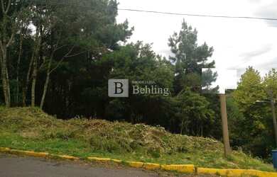 Imagem: O terreno possui 769m² de Área e está localizado em Gramado