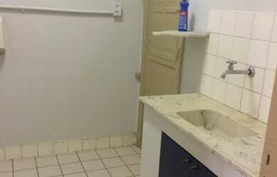 Imagem 9: Ajuri Imóveis aluga excelente casa com 06 salas na Rua Pereira Nunes - Tijuca