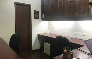 Imagem 12: Oportunidade. Piscina, Churrasqueira, 450m² de Áreae3 Vagas na garagem