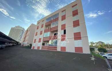 Imagem: O apartamento possui 3 Dormitórios, 1 Banheiro, 1 Vaga na garagem