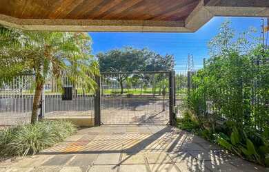 Imagem: O apartamento possui 3 Dormitórios, 3 Banheiros, 2 Vagas na