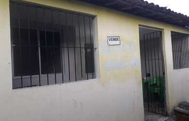 Imagem: A casa possui 2 Dormitórios, 1 Banheiro e está localizado