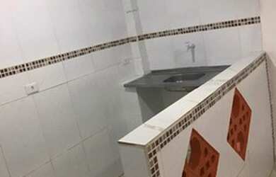 Imagem: A casa possui 1 Dormitório, 1 Banheiro e está localizado