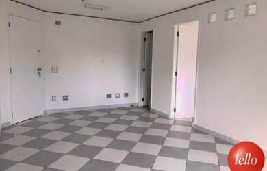 Imagem: O depósito possui 1 Vaga na garagem e 45m² de Área e está