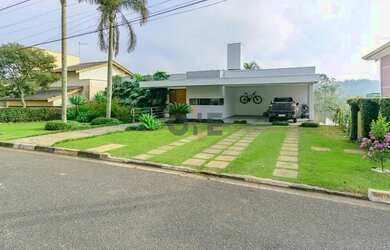 Imagem: A casa em condomínio possui 3 Dormitórios, 4 Banheiros, 4