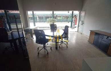 Imagem: O depósito possui 50m² de Área e está localizado em Alphaville