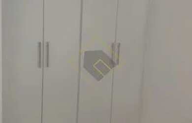 Imagem: O apartamento possui 1 Dormitório, 1 Banheiro, 1 Vaga na garagem