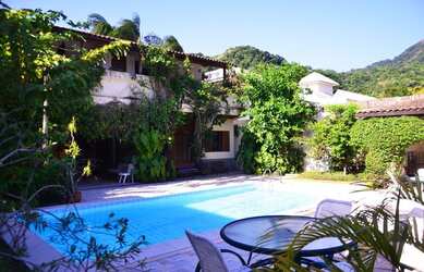 Imagem 1: CASA MARAVILHOSA COM PISCINA E VISTAO EM ITANHANGÁ