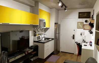 Imagem: O apartamento possui 1 Dormitório, 1 Banheiro, 1 Vaga na garagem