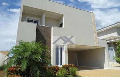 Imagem: A casa em condomínio possui 4 Dormitórios, 5 Banheiros, 2