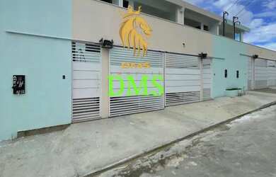 Imagem: A casa à venda possui 3 Dormitórios, 4 Banheiros, 2 Vagas