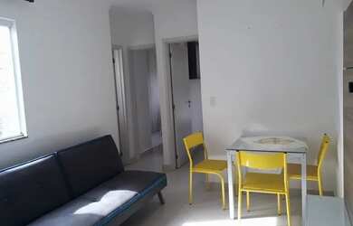 Imagem: O apartamento possui 2 Dormitórios, 1 Banheiro, 1 Vaga na garagem