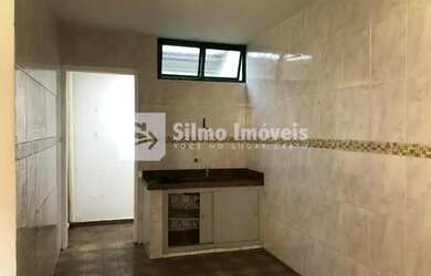 Imagem: A casa possui 3 Dormitórios, 2 Banheiros, 1 Vaga na garagem