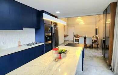 Imagem: A casa em condomínio possui 3 Dormitórios, 4 Banheiros, 4