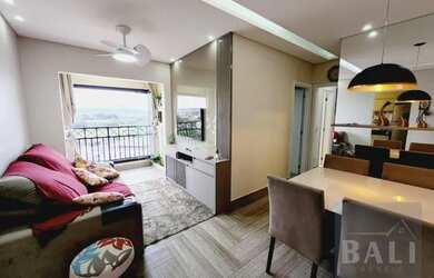 Imagem: O apartamento possui 2 Dormitórios, 2 Banheiros, 1 Vaga na