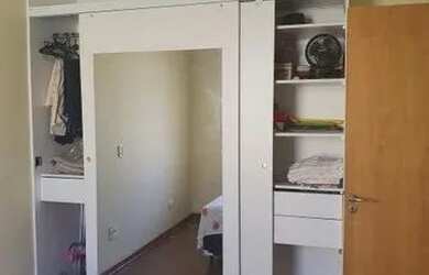 Imagem: A casa possui 2 Dormitórios, 1 Banheiro, 1 Vaga na garagem