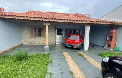 Imagem: A casa possui 2 Dormitórios, 2 Banheiros, 5 Vagas na garagem