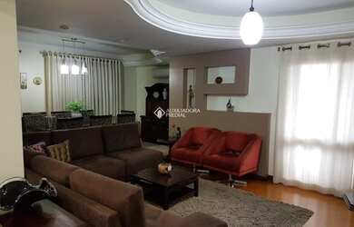 Imagem: O apartamento possui 3 Dormitórios, 1 Banheiro, 1 Vaga na garagem