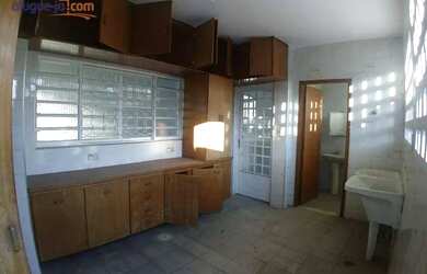 Imagem 9: Sobrado com 8 quartos, 465 m² - venda por R$ 850.000 ou aluguel por R$ 8.836/mês - Cidade