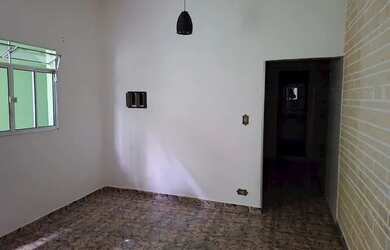 Imagem: A casa possui 1 Dormitório, 1 Banheiro e 25m² de Área e está