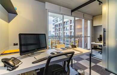 Imagem: O depósito possui 1 Vaga na garagem e 92m² de Área e está