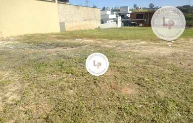 Imagem: O terreno possui 300m² de Área e está localizado em Roncáglia