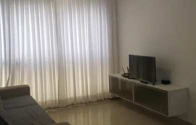 Imagem: O apartamento possui 1 Dormitório, 1 Banheiro, 1 Vaga na garagem