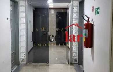 Imagem: O depósito possui 45m² de Área e está localizado em Centro