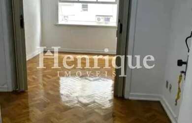 Imagem: O apartamento possui 1 Dormitório, 1 Banheiro, 35m² de Área