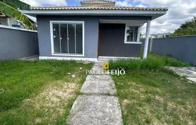 Imagem: A casa possui 3 Dormitórios, 1 Banheiro, 3 Vagas na garagem