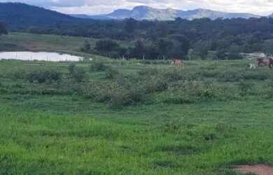 Imagem: A fazenda possui 16.992.000m² de Área e está localizado