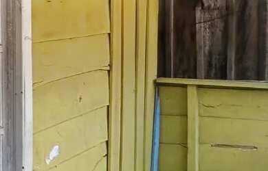 Imagem: A casa possui 2 Dormitórios, 1 Banheiro e está localizado