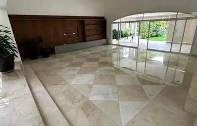 Imagem: A casa em condomínio possui 5 Dormitórios, 5 Banheiros, 4